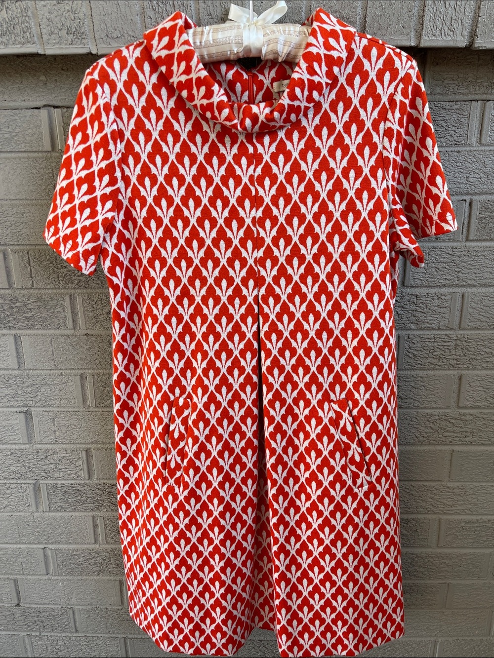 Tyler Boe Kristen Knit Shift Dress with Orange and White Mod Pattern- size M